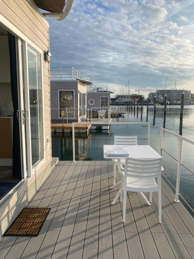 House Boat Rimini Resort Bagian luar foto