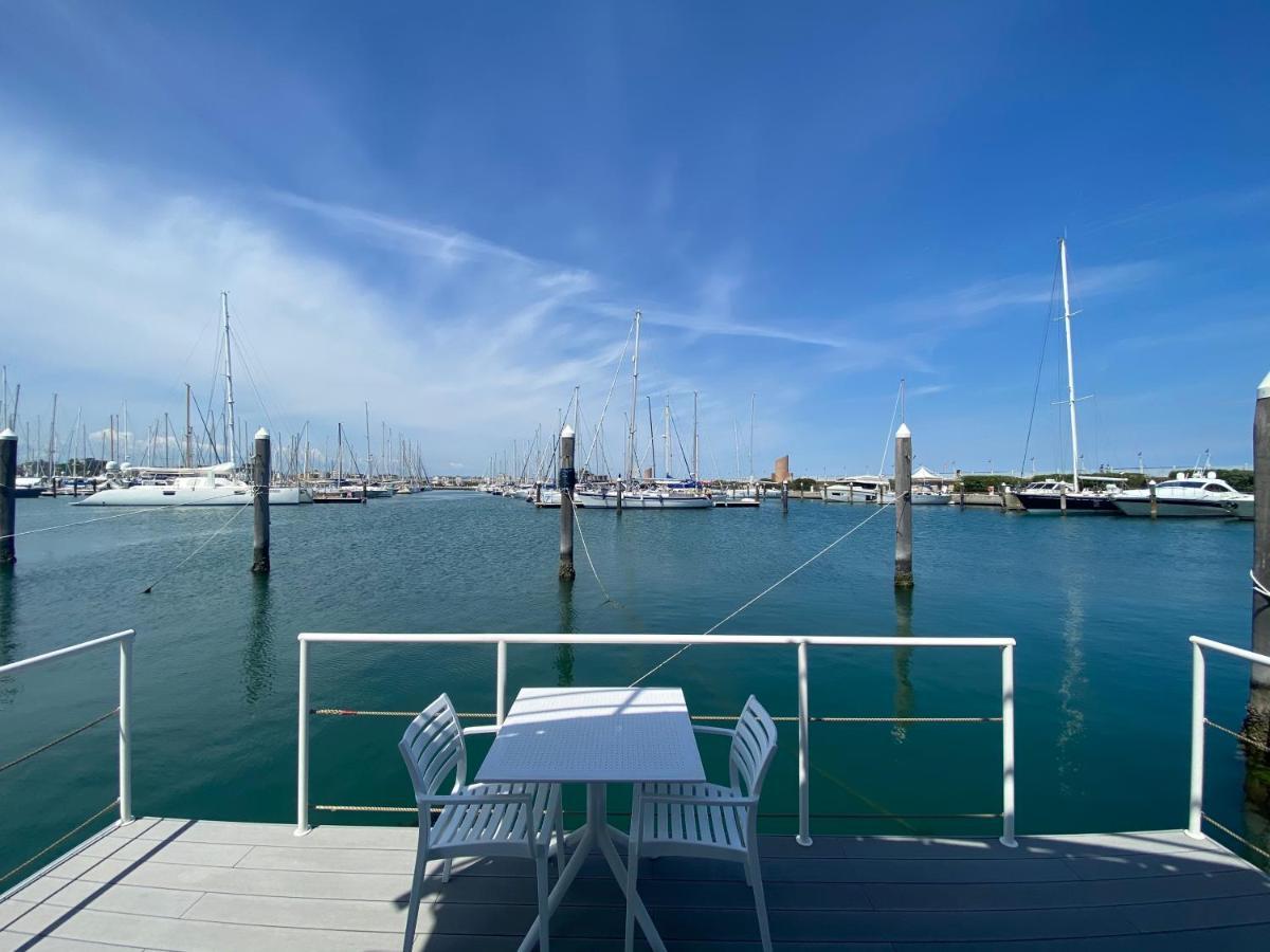 House Boat Rimini Resort Bagian luar foto